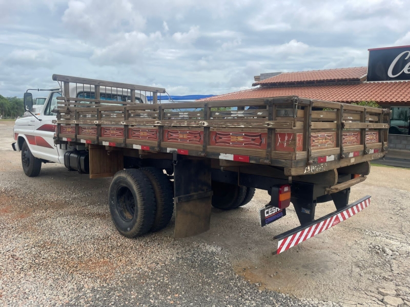 FORD F-4000 4x2 2p (diesel)(E5)