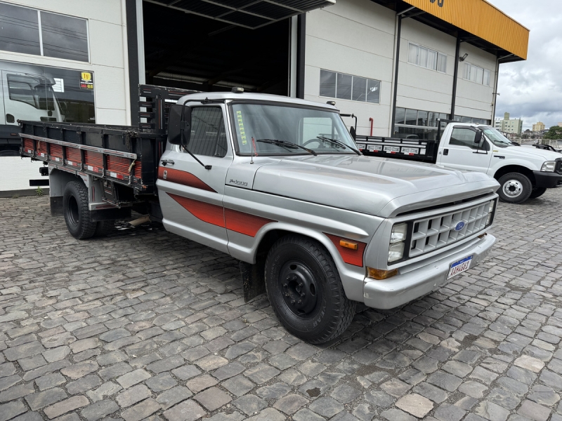 FORD F-4000 4x2 2p (diesel)(E5)