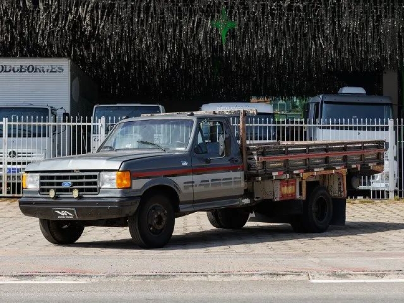 FORD F-4000 4x2 2p (diesel)(E5)