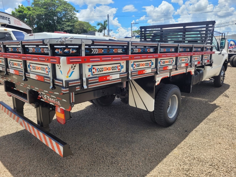 FORD F-4000 TURBO CUMMINS 2p (diesel)