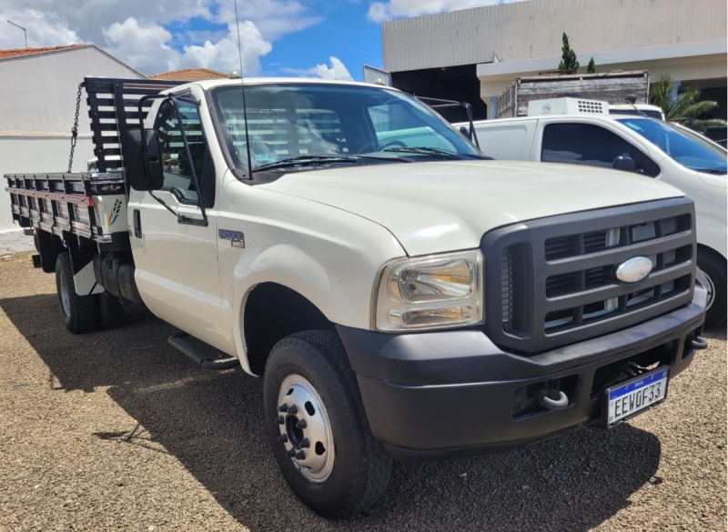 FORD F-4000 TURBO CUMMINS 2p (diesel)