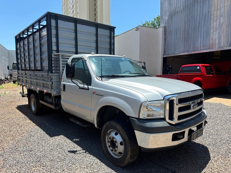FORD F-4000 TURBO CUMMINS 2p (diesel)