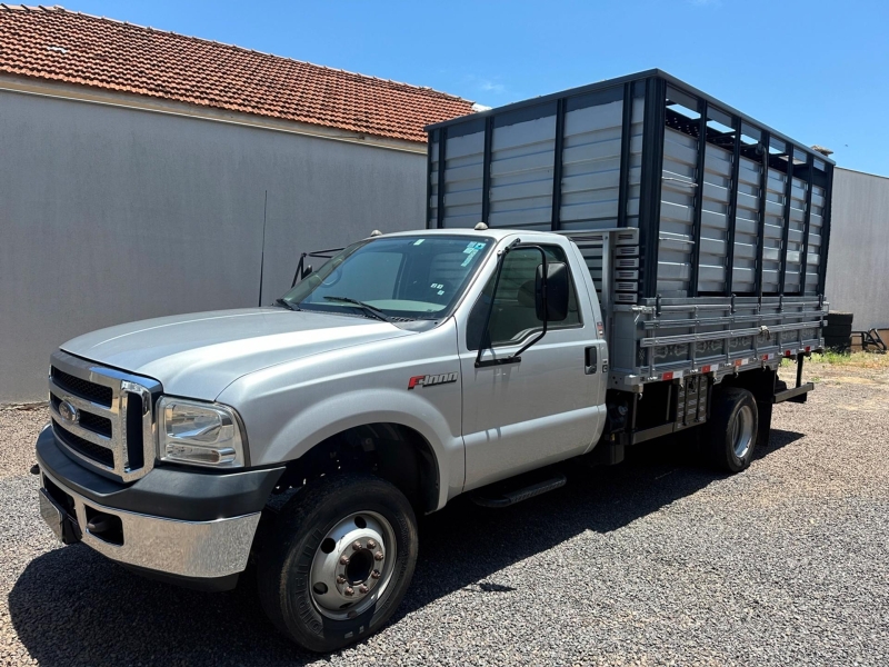 FORD F-4000 TURBO CUMMINS 2p (diesel)