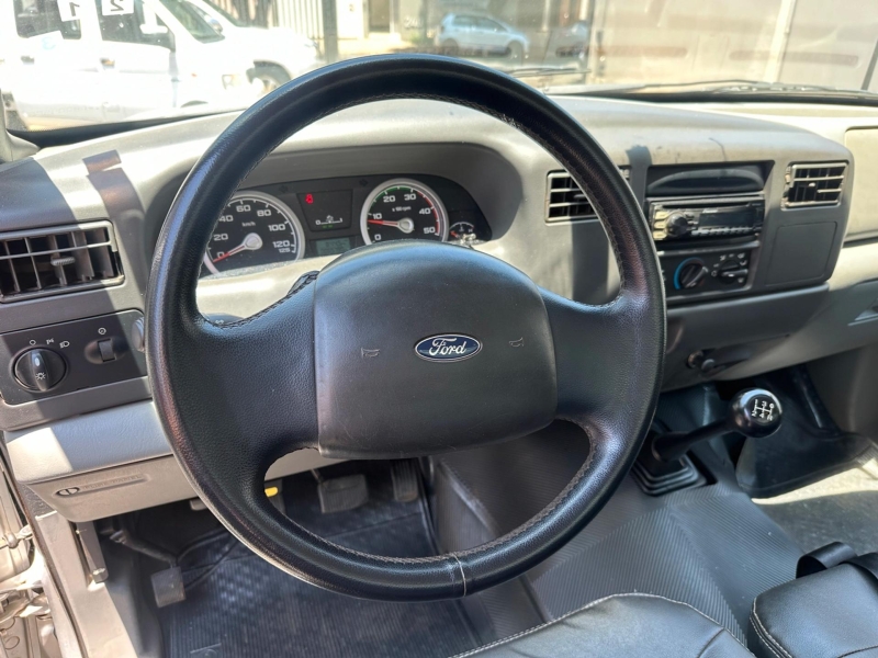 FORD F-4000 TURBO CUMMINS 2p (diesel)