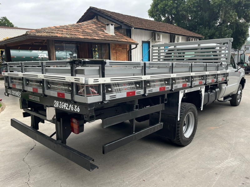 FORD F-4000 4x4 2p (diesel)(E5)