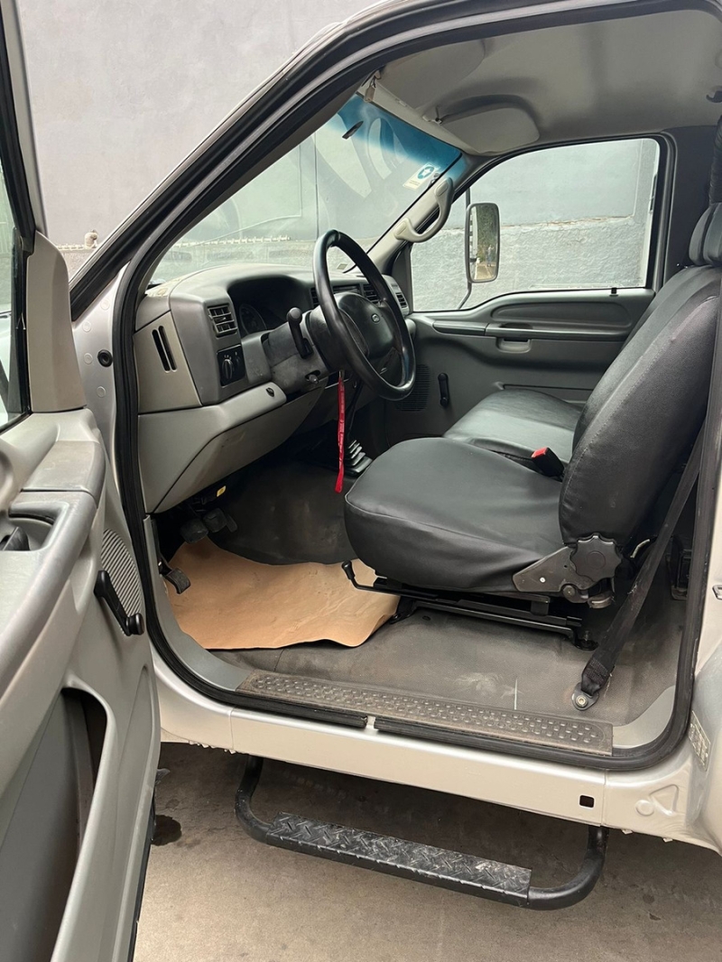 FORD F-4000 4x4 2p (diesel)(E5)