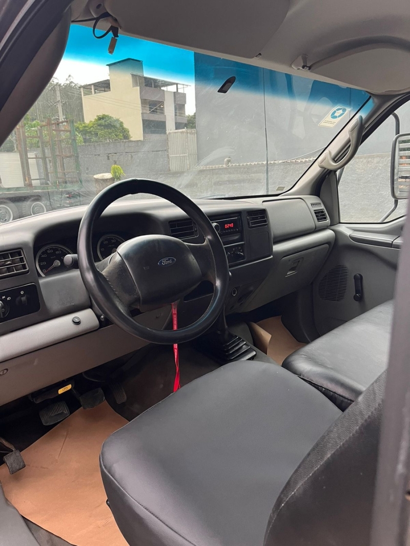 FORD F-4000 4x4 2p (diesel)(E5)