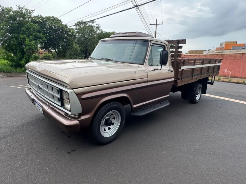 Ford F1000 diesel MWM