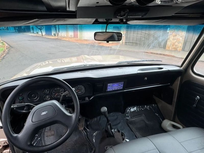 Ford F1000 diesel MWM