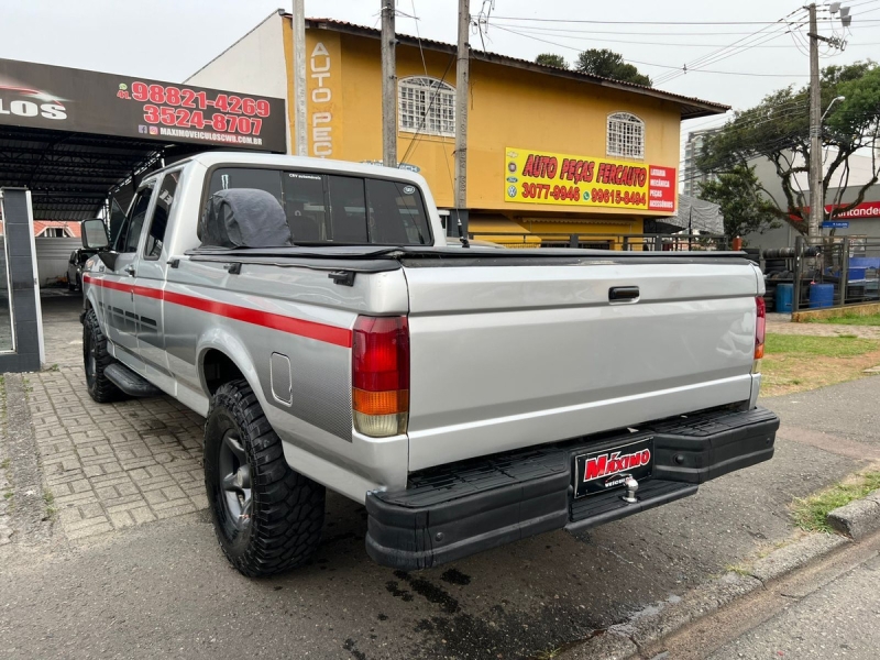Ford F-1000 Super Diesel CE 3.9