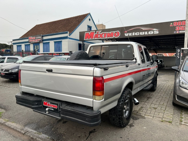 Ford F-1000 Super Diesel CE 3.9