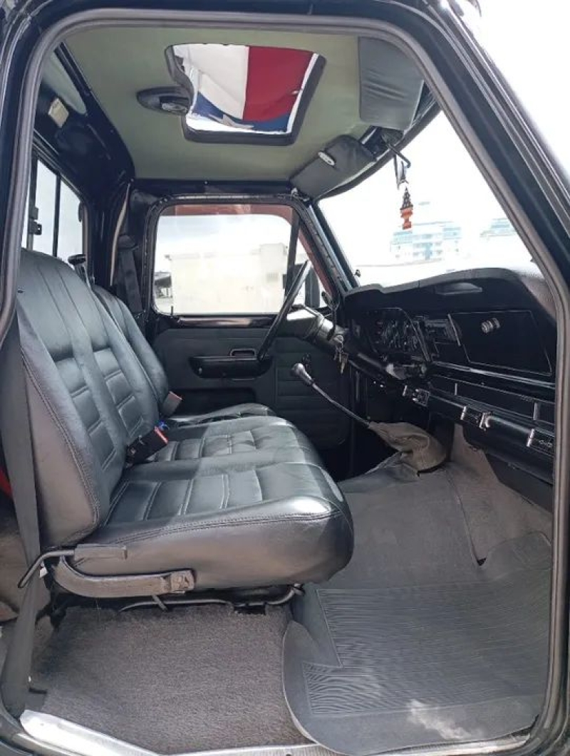 Ford F1000 diesel MWM