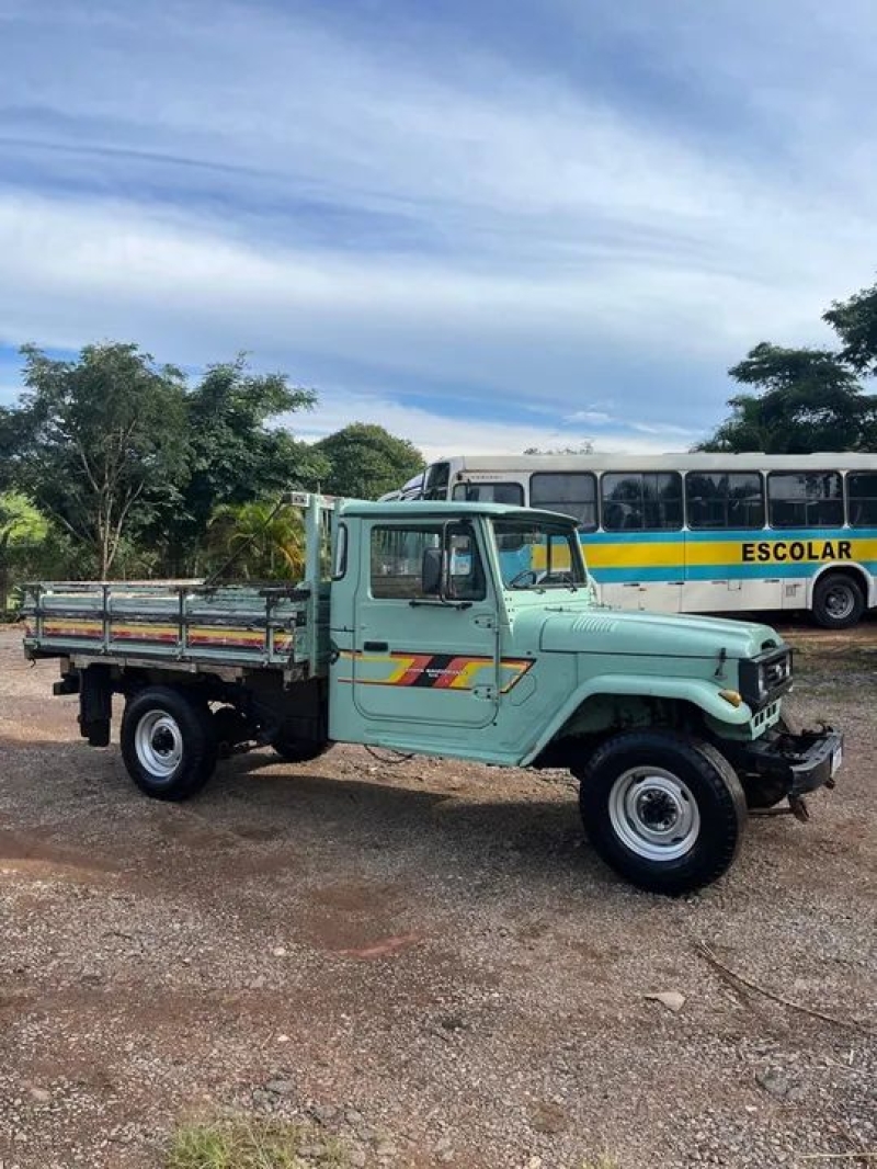 Toyota Band.Picape Chassi Longo Diesel