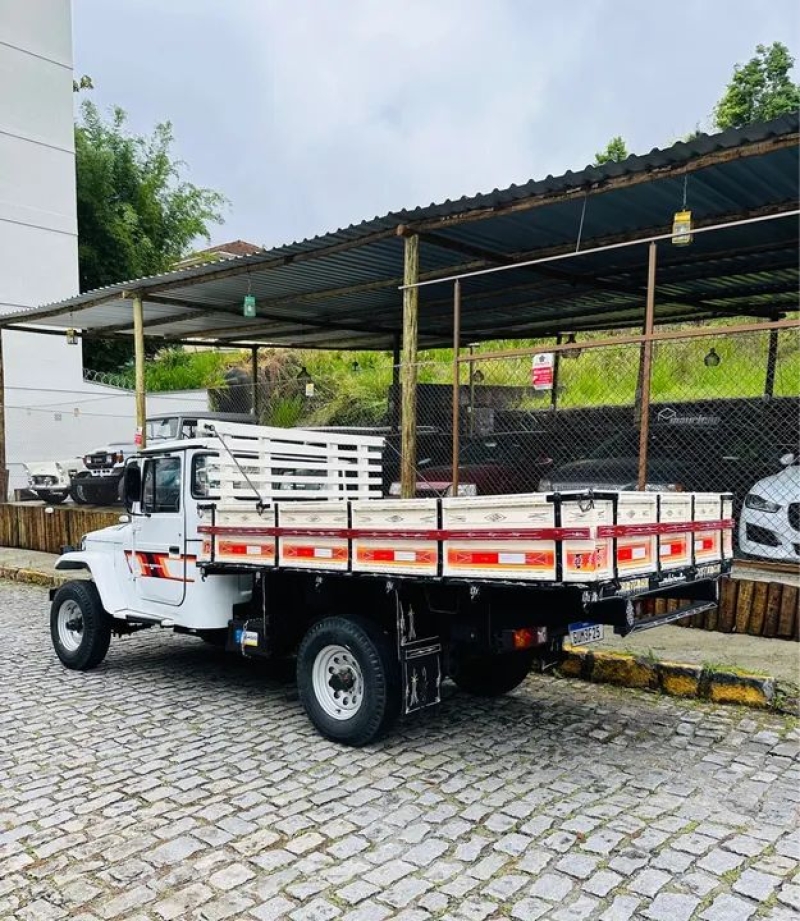 Toyota Band.Picape Chassi Longo Diesel