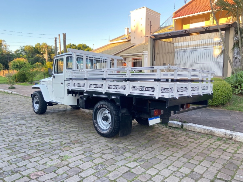 Toyota Band.Picape Chassi Longo Diesel