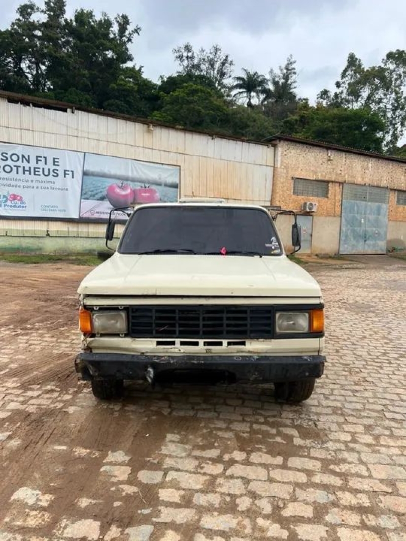 GM - Chevrolet D-20 S 3.9/4.0 Turbo Diesel