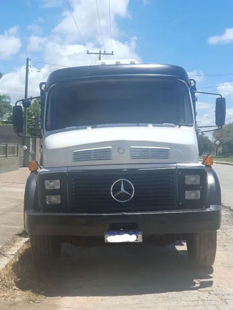 MERCEDES-BENZ LS-1525 2p (diesel)