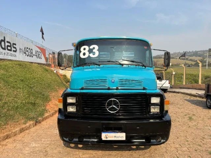 MERCEDES-BENZ L-1313 3-Eixos 2p (diesel)