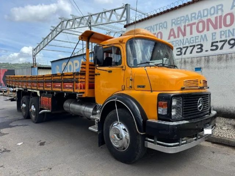 MERCEDES-BENZ L-1313 3-Eixos 2p (diesel)