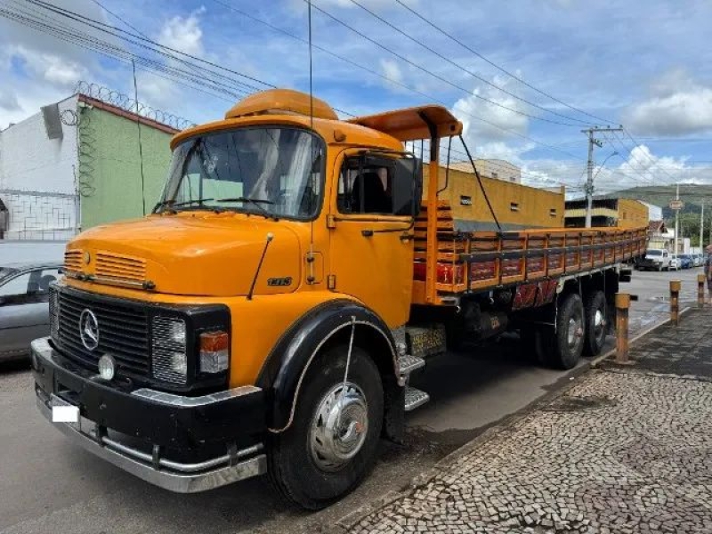 MERCEDES-BENZ L-1313 3-Eixos 2p (diesel)