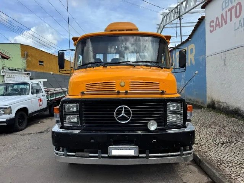 MERCEDES-BENZ L-1313 3-Eixos 2p (diesel)