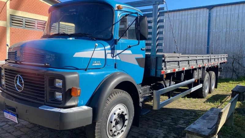 MERCEDES-BENZ L-1513 3-Eixos 2p (diesel)