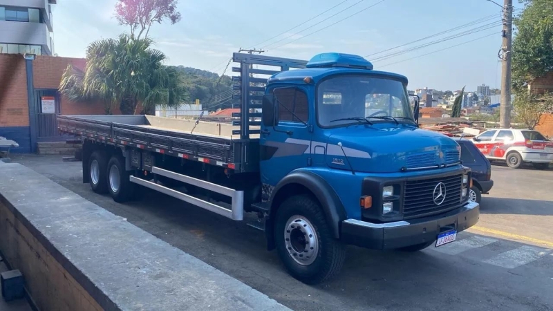 MERCEDES-BENZ L-1513 3-Eixos 2p (diesel)