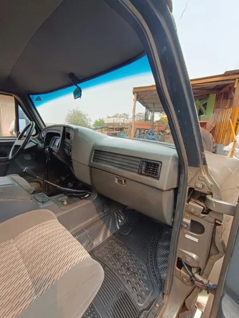 Ford F-1000 SR XK  Deserter Diesel