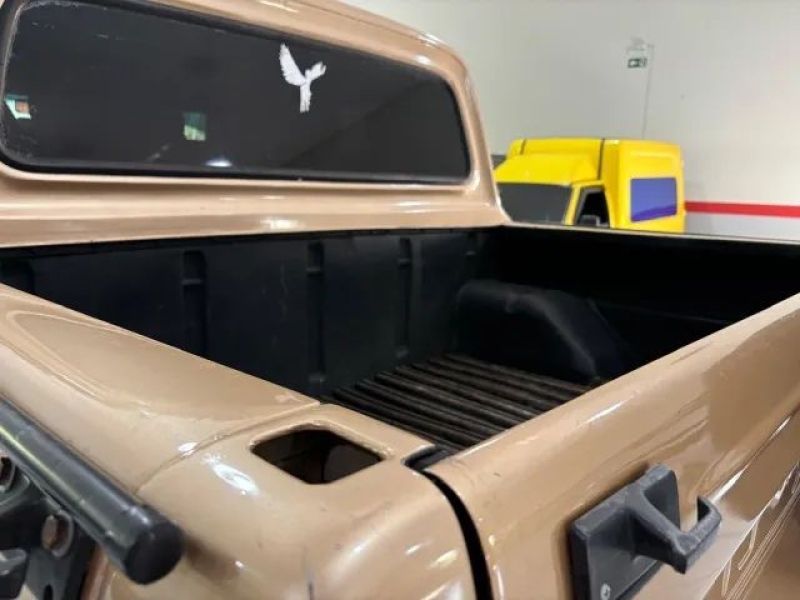Ford F-1000 CD/Blazer 3.9 Dies.