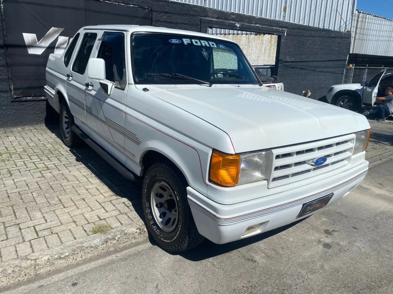Ford F-1000 CD/Blazer 3.9 Dies.