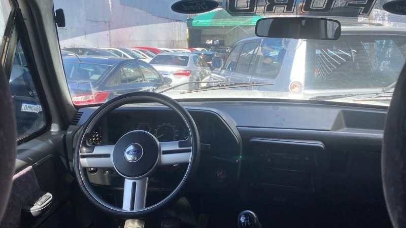 Ford F-1000 CD/Blazer 3.9 Dies.