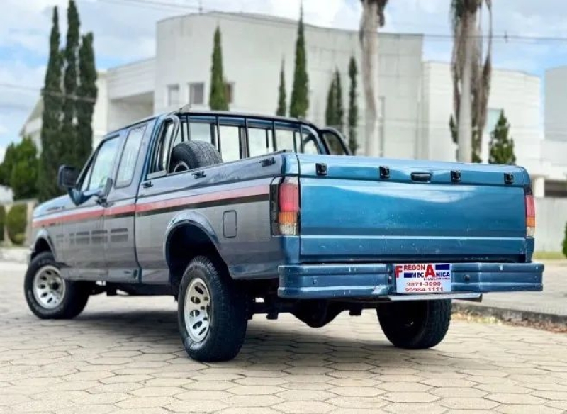 Ford F-1000 Super Diesel CE 3.9