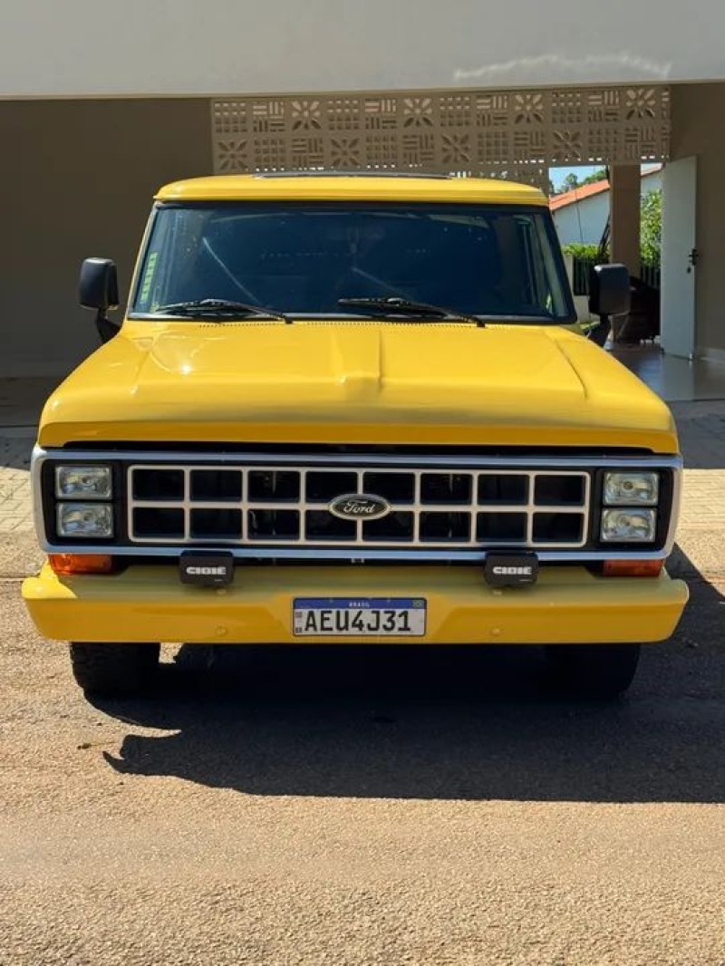 Ford F1000 diesel MWM