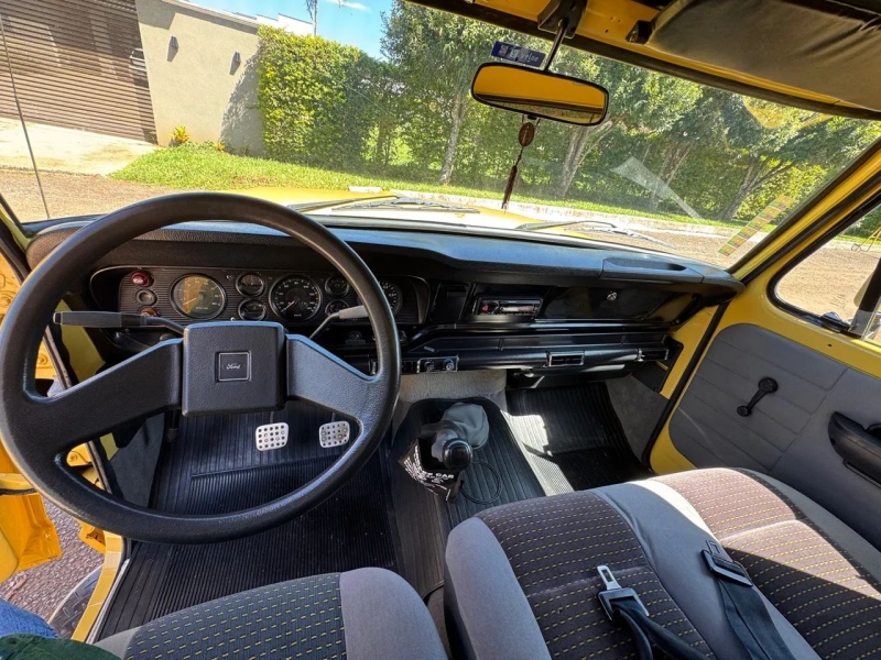 Ford F1000 diesel MWM