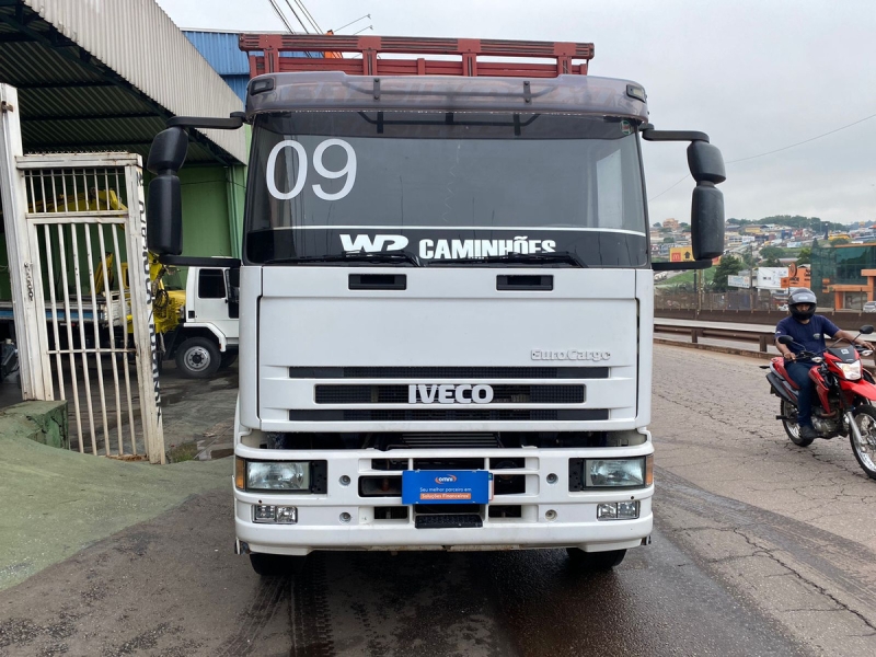 IVECO EUROCARGO 230-E22 3-Eixos 2p (diesel)