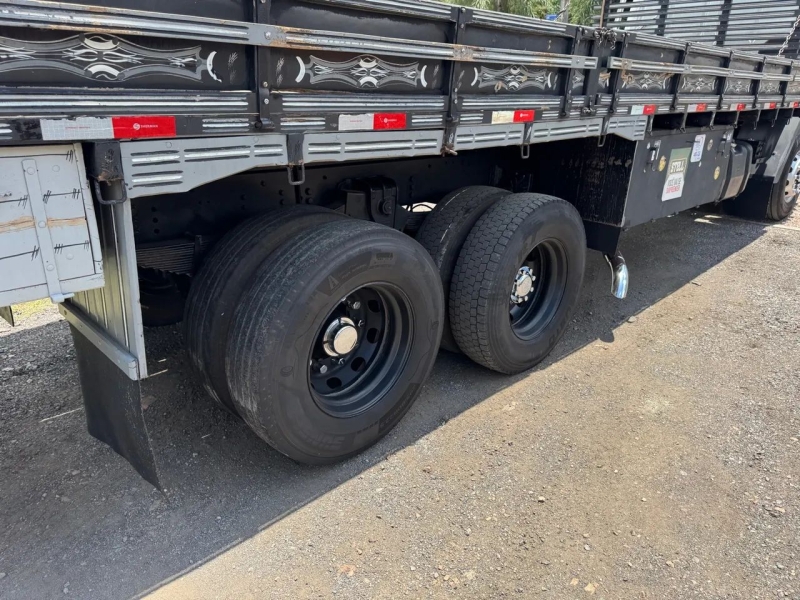 FORD CARGO 2428 E T 3-Eixos 2p (diesel)