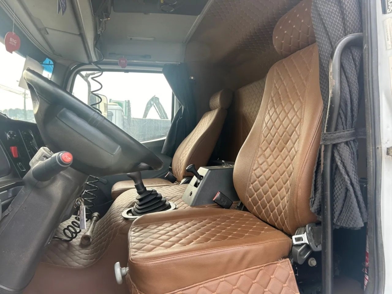 MERCEDES-BENZ Atego 2428 3-Eixos 2p (diesel)