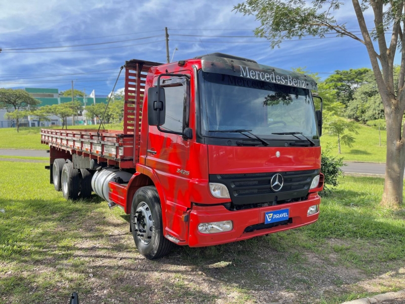MERCEDES-BENZ Atego 2425 3-Eixos 2p (diesel)