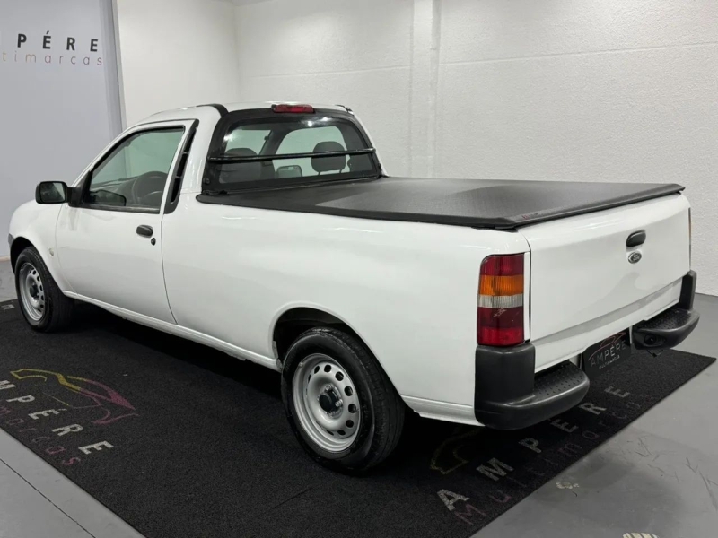 Ford Courier 1.6 L/ 1.6 Flex