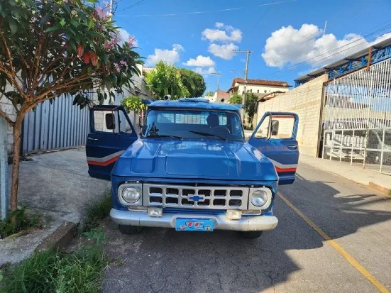 GM - Chevrolet C-10 2.5/4.1