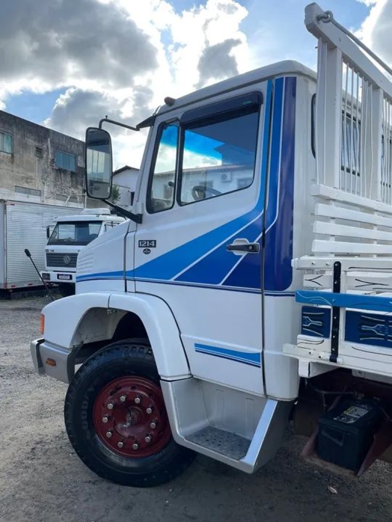 MERCEDES-BENZ L-1214 2p (diesel)