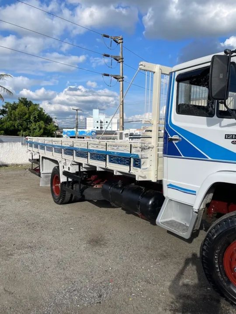 MERCEDES-BENZ L-1214 2p (diesel)