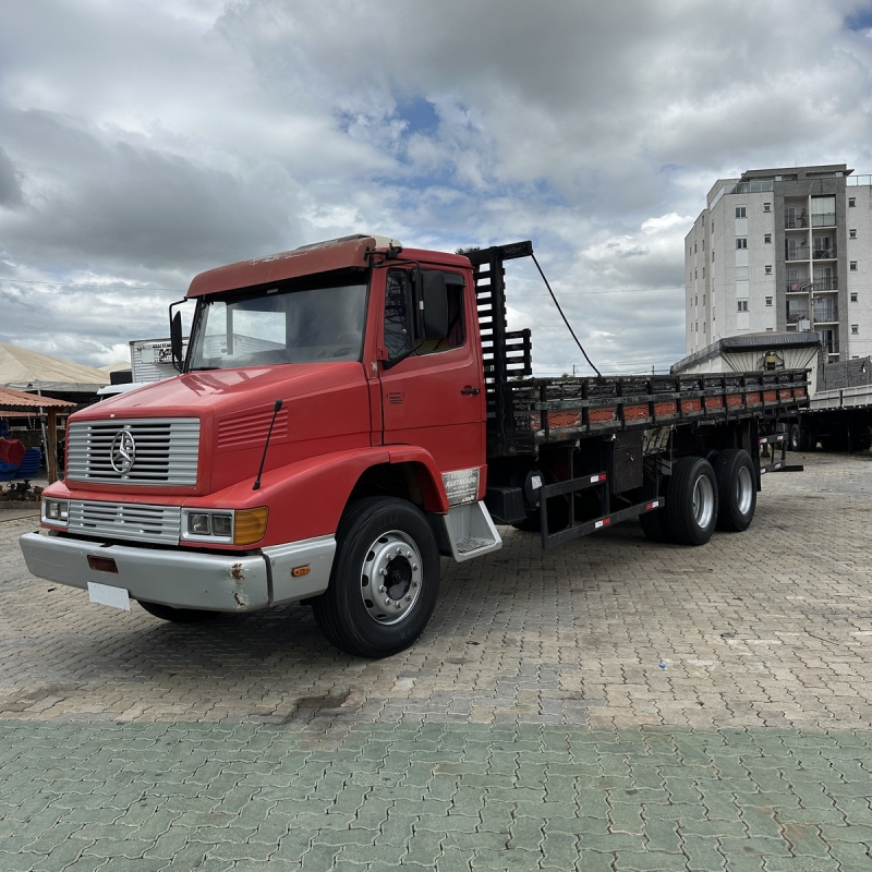 MERCEDES-BENZ L-1618 3-Eixos 2p (diesel)