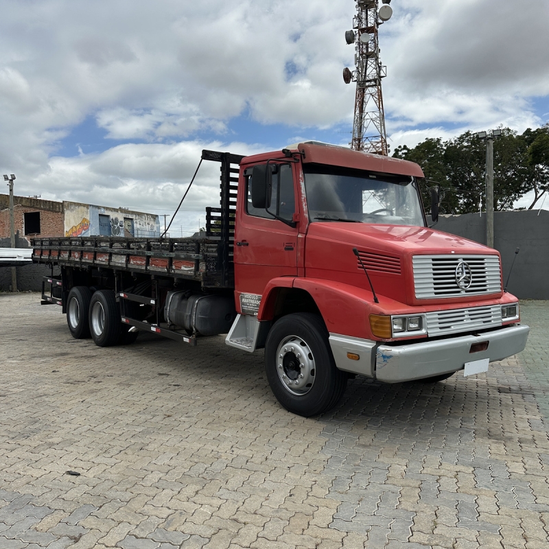 MERCEDES-BENZ L-1618 3-Eixos 2p (diesel)
