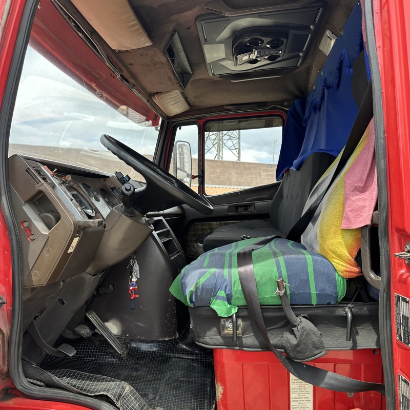 MERCEDES-BENZ L-1618 3-Eixos 2p (diesel)