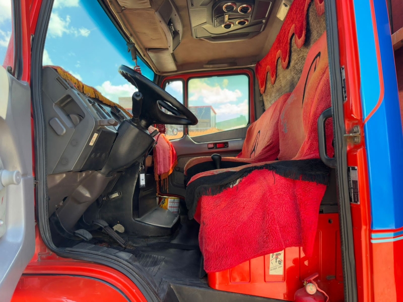 MERCEDES-BENZ L-1418 3-Eixos 2p (diesel)