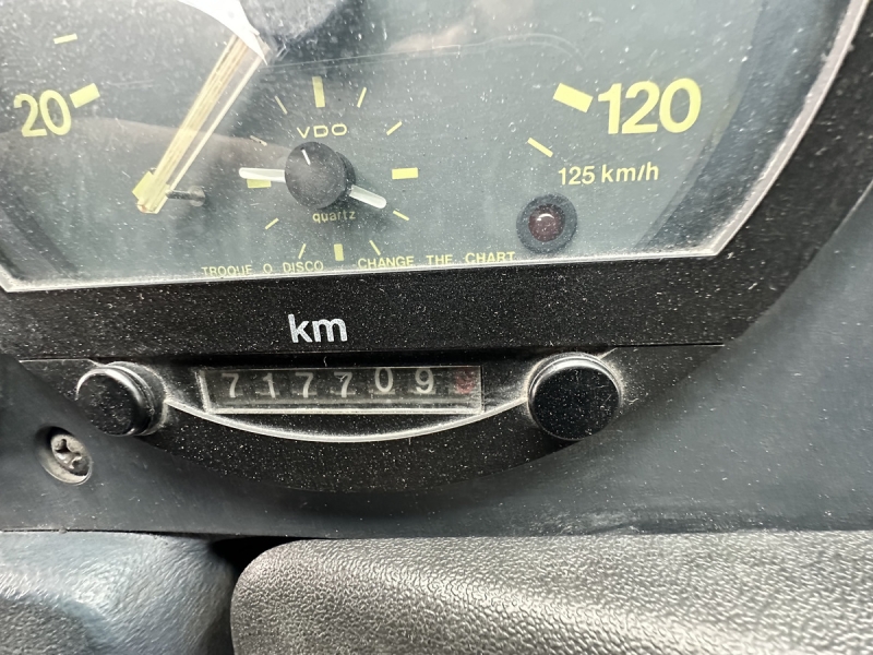 MERCEDES-BENZ 1420 3-Eixos 2p (diesel)