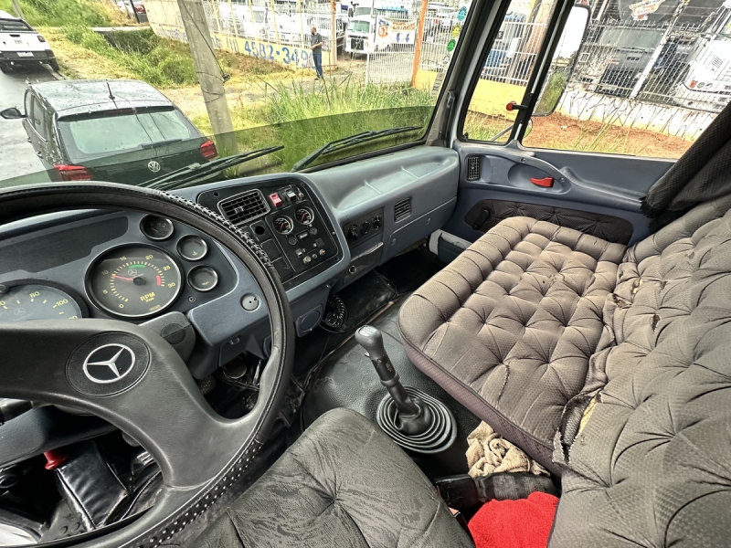 MERCEDES-BENZ 1420 3-Eixos 2p (diesel)