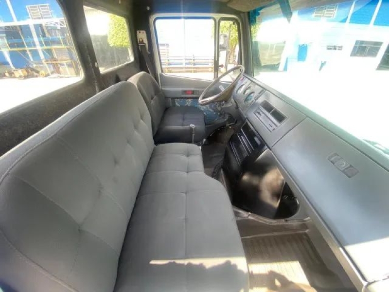 MERCEDES-BENZ L-2318 6x4 3-Eixos 2p (diesel)