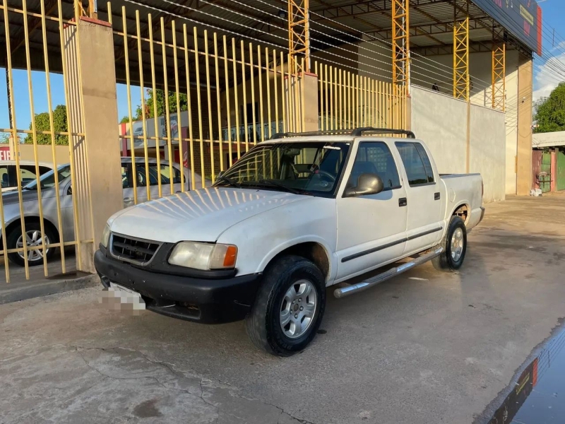 GM - Chevrolet S10 Pick-Up 2.5 4x2 CD TB Max HST Dies